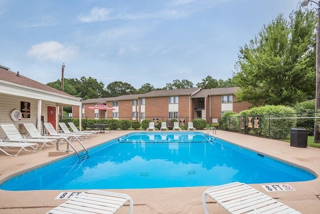 Clubhouse at Falcon Creek Apartment homes