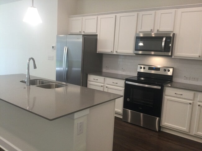 Photo - 29542 Cedar Waxwing Dr