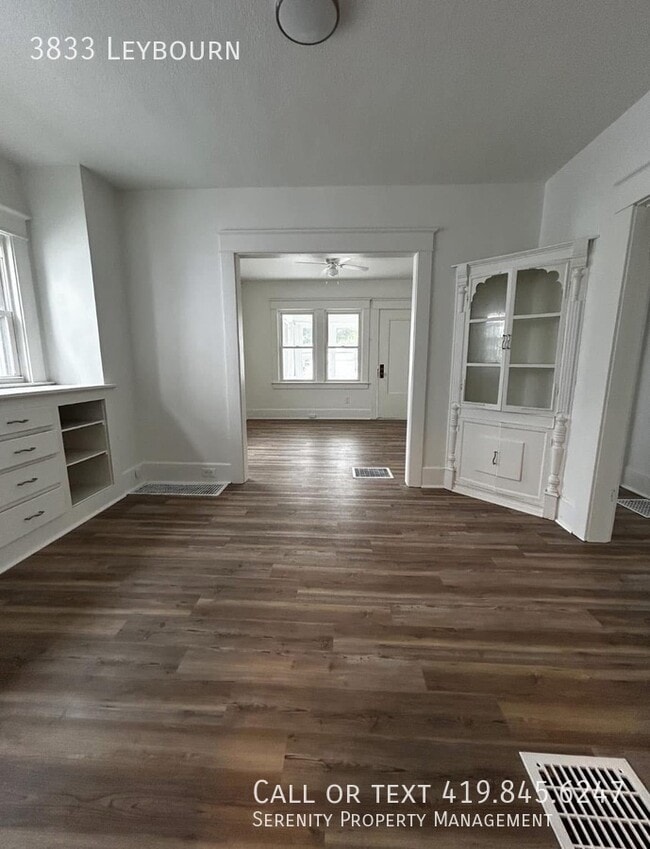 Photo - 3833 Leybourn-