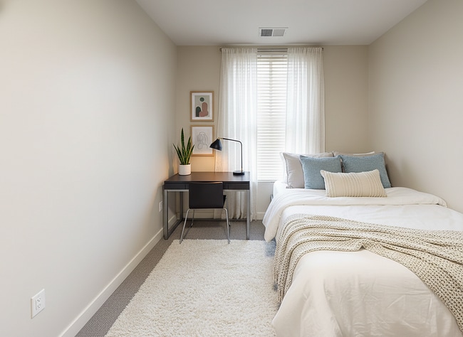 Renty Room Decorator-saved
