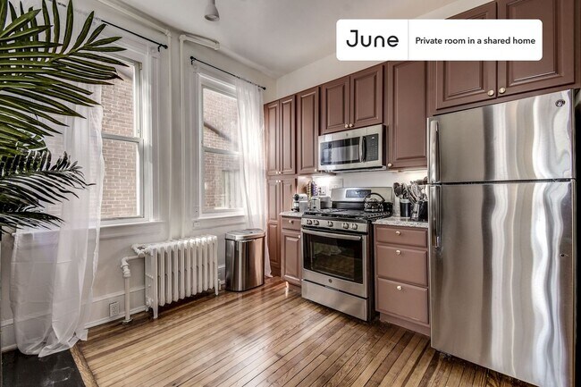 Room in Shared 3 bed/2 bath home in Capitol Hill