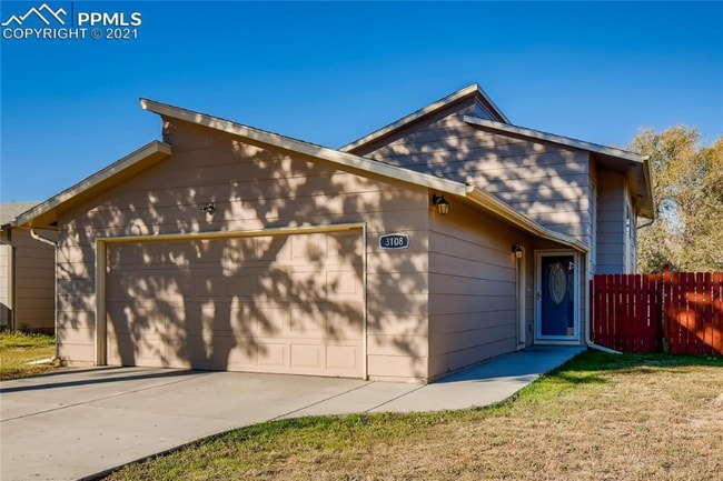 Photo - 3108 Moonbeam Cir S