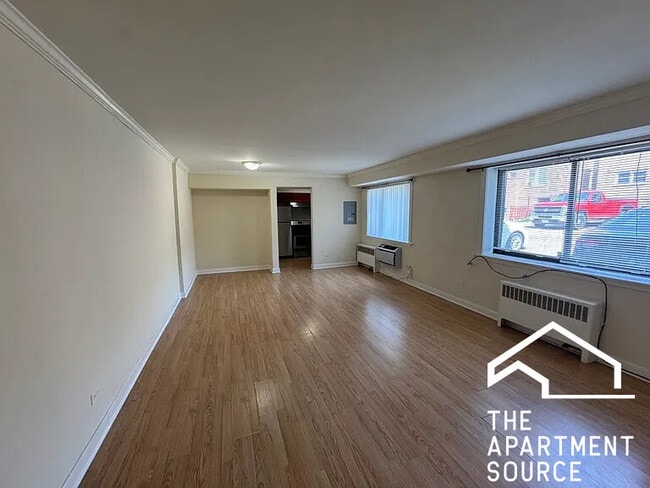 Photo - 2704 W Lunt Ave Condo Unit 103