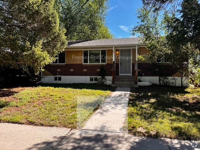 Building Photo - 521 Yellowstone Rd Rental