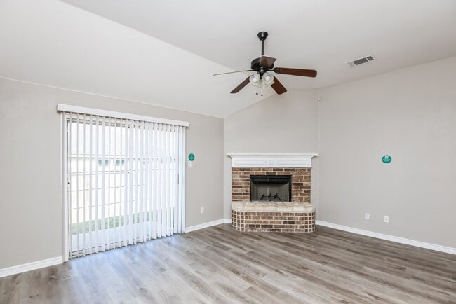 Photo - 409 Partridge Cir