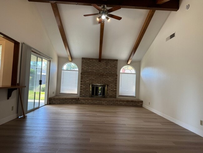 Photo - 6517 N San Pedro Ave