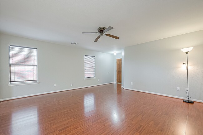 Photo - 3727 Morning Cove Ln