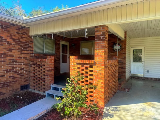 Photo - 2817 Caldwell Dr