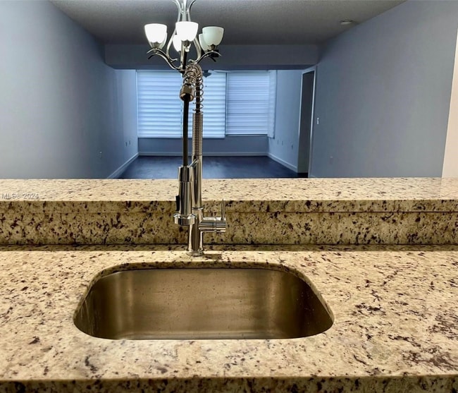 Photo - 1713 Whitehall Dr Unidad 207