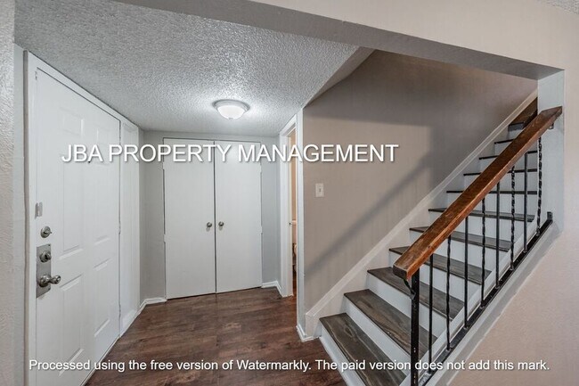 Photo - 1755 Farleigh Ct Casa