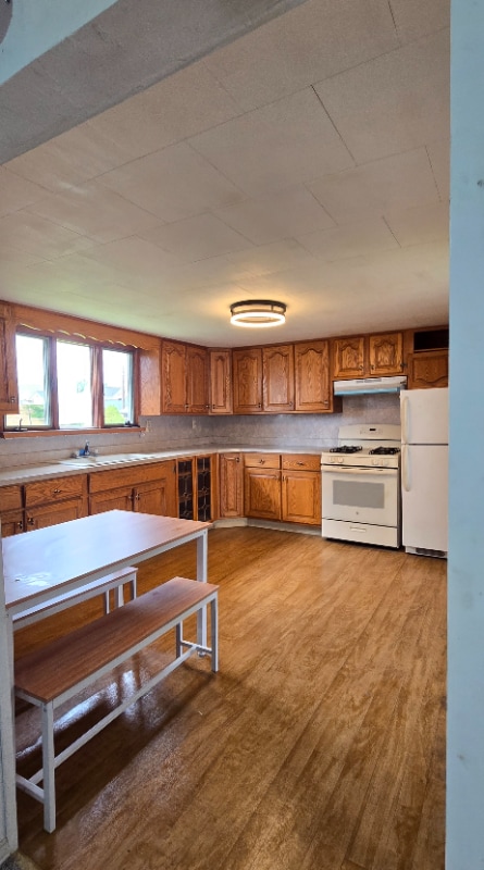 Photo - 605 Mill St