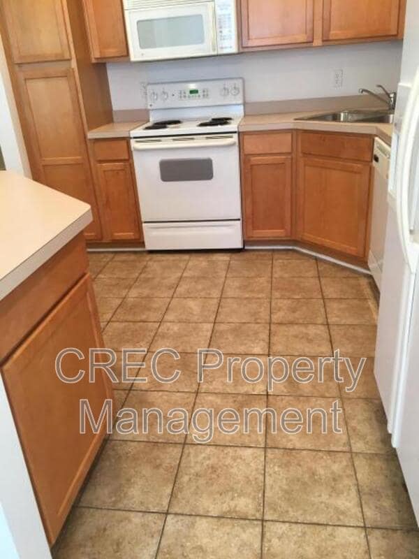 Photo - 146 Darcy Ave