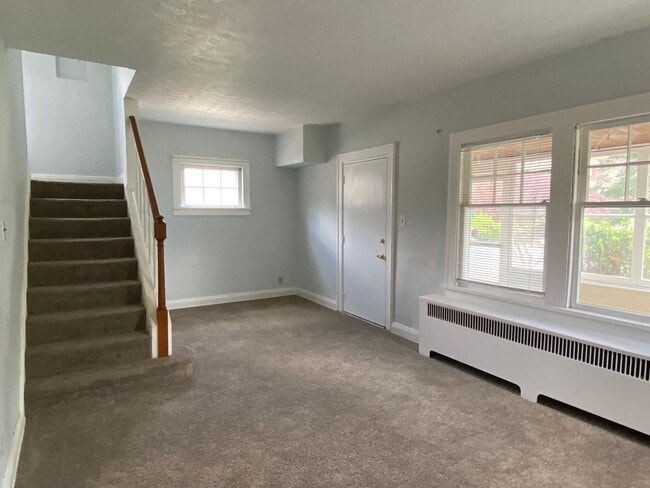 Photo - Charming Single-Family Home for Rent in Bedford — Quiet Street, Great Location!