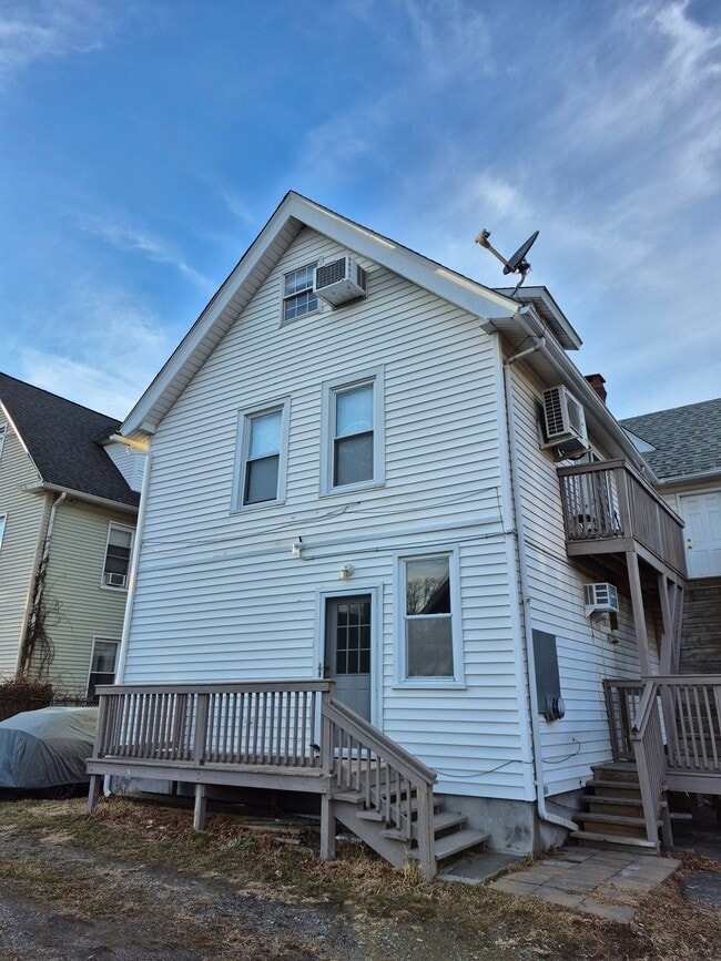 Photo - 2979 Fairfield Ave Unit 1 R