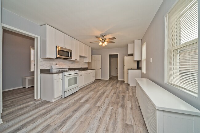 Photo - 3641 S Union Ave Unit 2