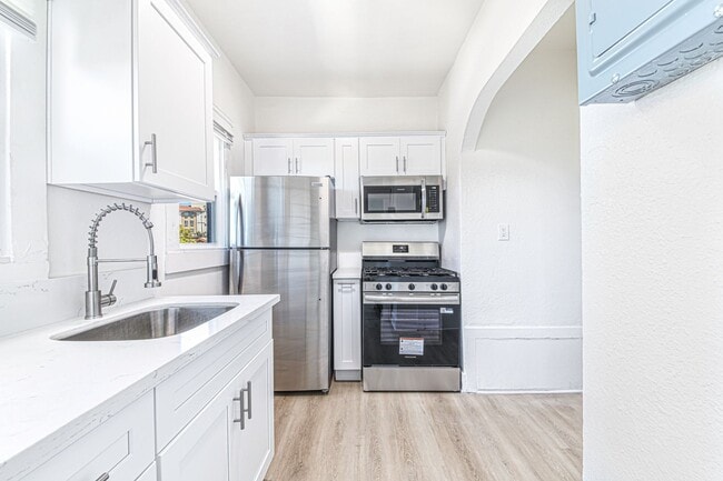 Photo - 1643 Locust Ave Apartamento Unidad 10