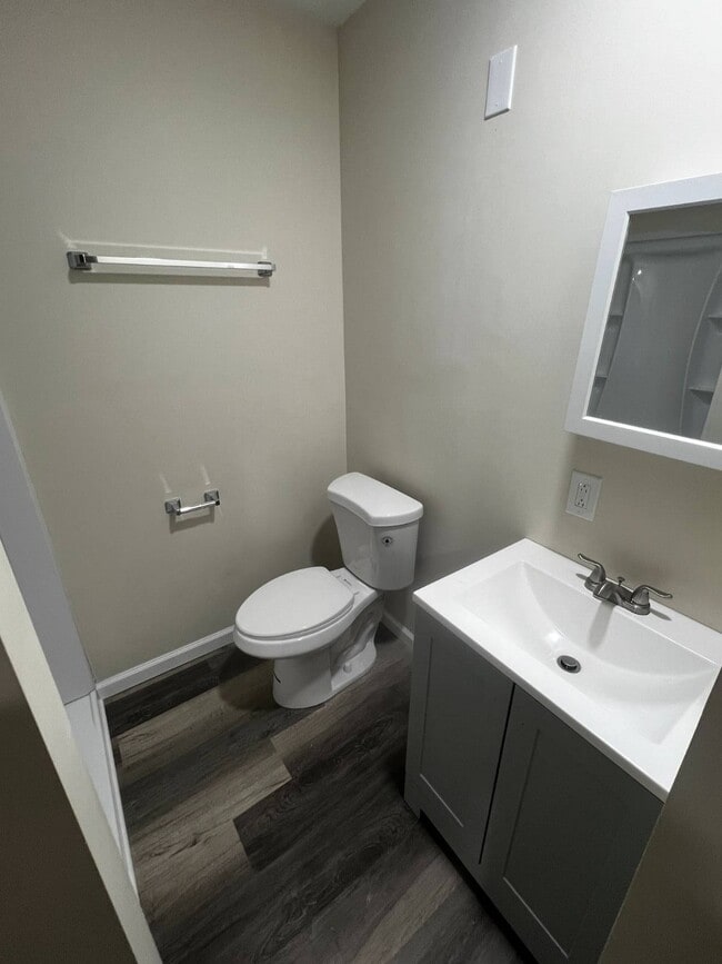 Photo - 551 N Lee Ave