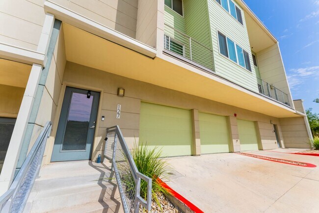 Photo - Discover the Ultimate in South Austin Livi... Unit 127
