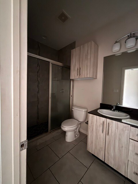 Photo - 2002 Garden Ridge Dr Unit 4