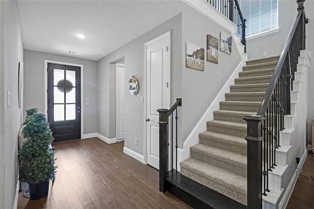 Photo - 813 Harrington Ln