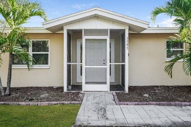 Photo - 5595 Sunrise Dr