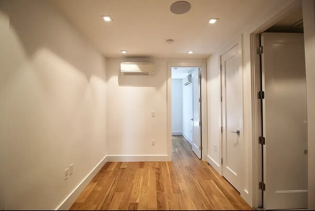 Photo - 223 E 93rd St