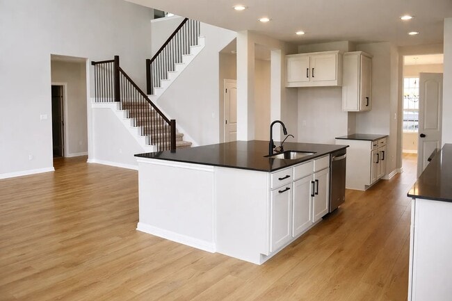 Photo - 201 Chickasaw Ln