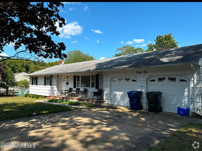 Building Photo - 41 Heath Ave Rental