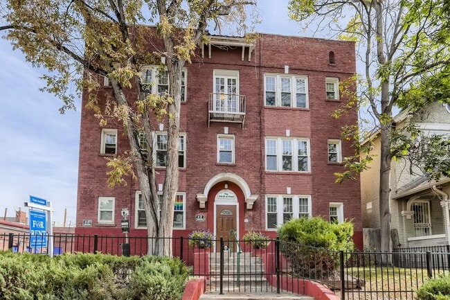 Building Photo - 1272 Pearl St Rental