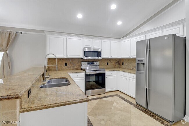 Building Photo - 15028 Savannah Dr Rental