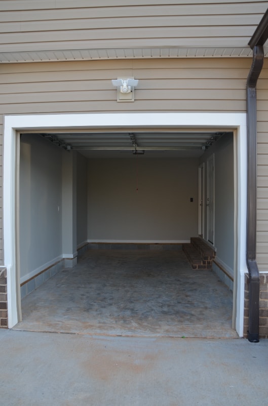 Photo - 1565 14th Ave NE