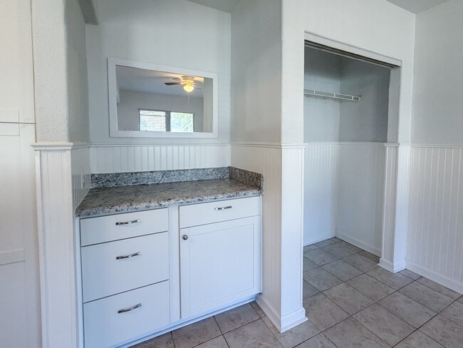 Photo - Palomar Dr Unidad 1