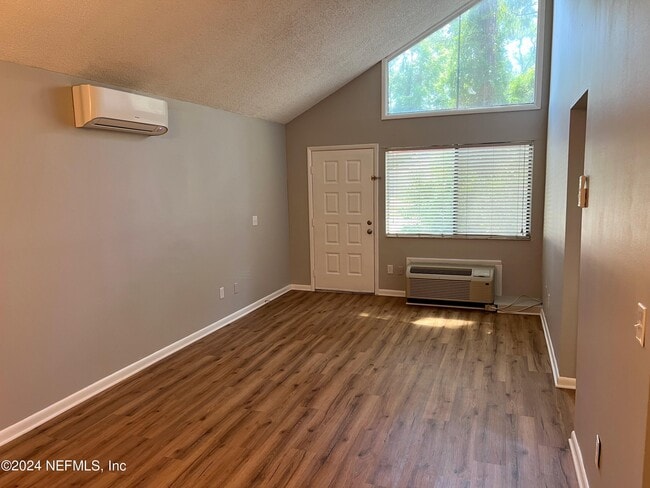 Photo - 8160 San Jose Manor Dr E