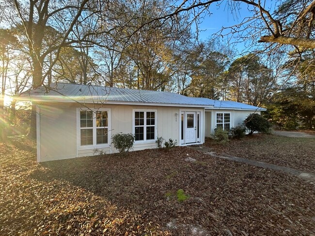 Photo - 108 Pinecrest Loop