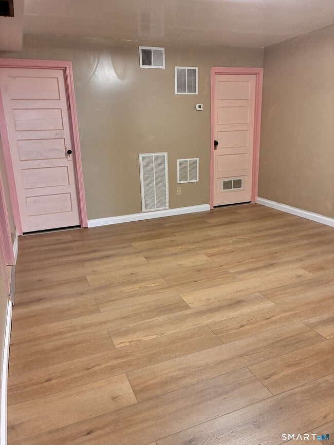 Photo - 440 Main St Unit B