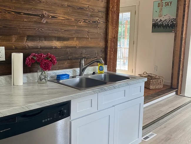 Photo - Charming 3-Bedroom Home in the Heart of Th...