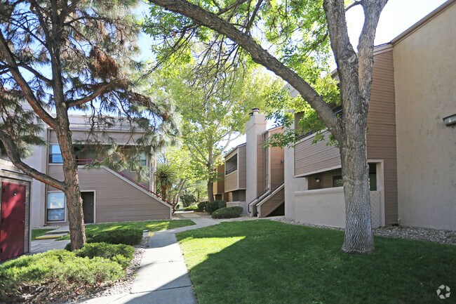 Sunchase Apartments