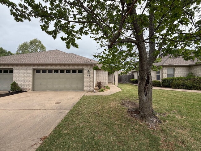 Building Photo - Elegant, Low Maintenance Townhome Designed for Elevated Everyday Living!