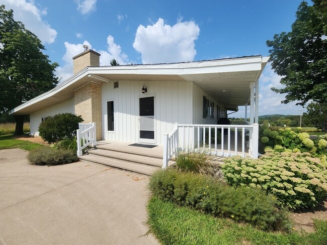 N5299 Windy Hill Rd