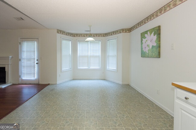 Photo - 2804 James Henry Dr