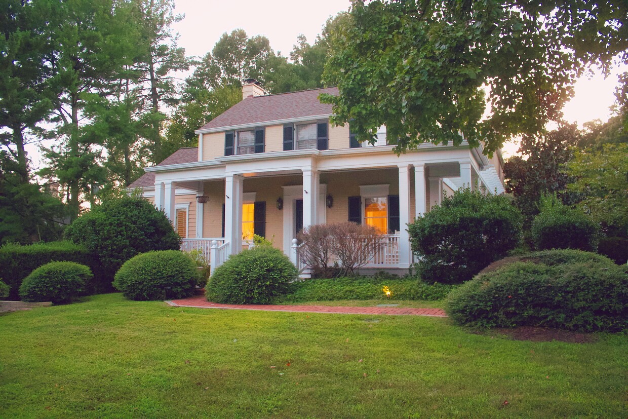 Photo - 616 Walker Rd (Great Falls, VA)