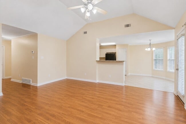 1654 Far Dr
