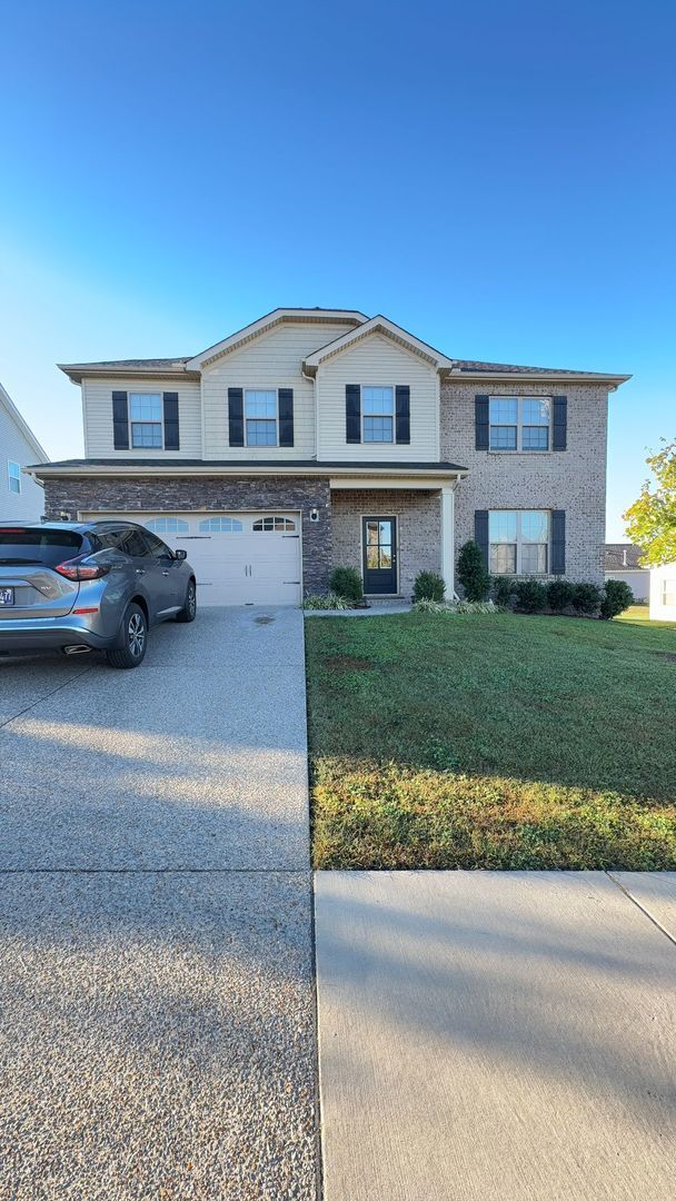 Building Photo - AVAILABLE NOW!! Beautiful 4 bd in Cambridg...