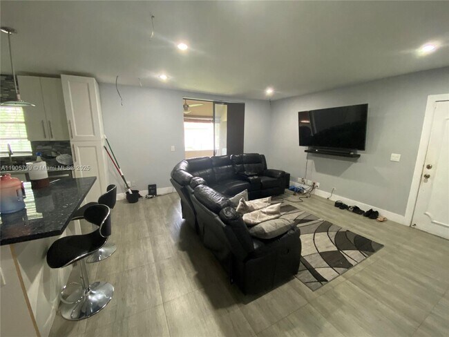 Photo - 8400 W Sample Rd Unit 202