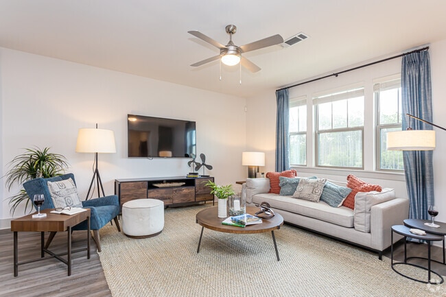 1BR, 1BA - 947SF