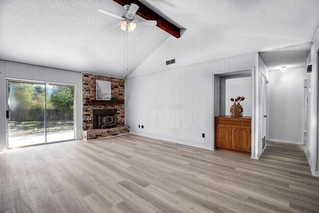 Photo - 9427 Braeburn Glen St