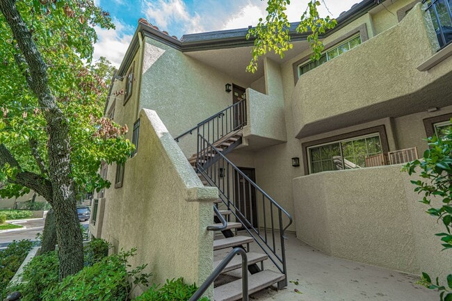 Photo - COMING SOON! 2 Bedroom Condo in Valencia!