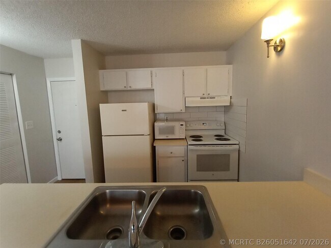 2771 Riverside Dr Unit 511-a