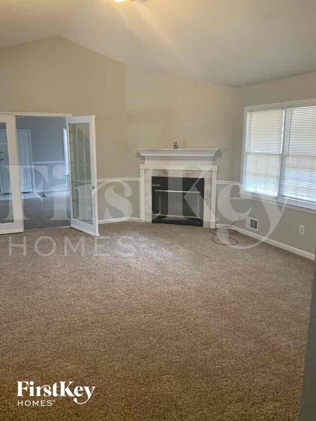 175 Planters Walk House House Rental in Locust Grove, GA