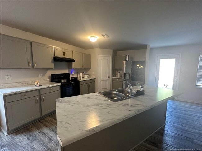 Photo - 910 Sapphire Stone Ln